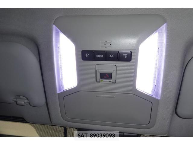 Toyota RAV4 2021-08 7224155-26