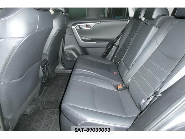 Toyota RAV4 2021-08 7224155-8
