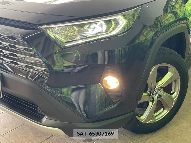 Toyota RAV4 2021-11 7216497-13