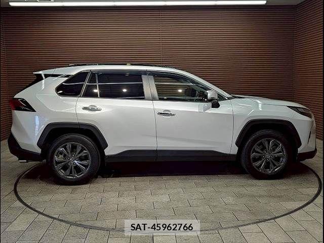 Toyota RAV4 2022-12 7224157-17