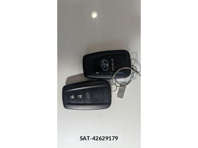Toyota RAV4 2020-03 7224156-29