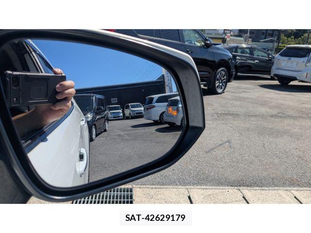Toyota RAV4 2020-03 7224156-7