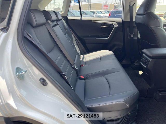 Toyota RAV4 2020-09 7215777-8
