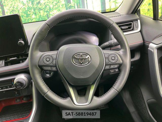 Toyota RAV4 2023-10 7218474-10