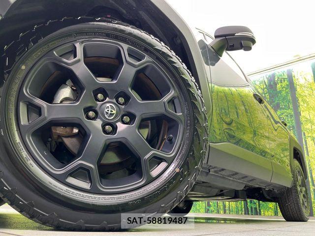 Toyota RAV4 2023-10 7218474-12