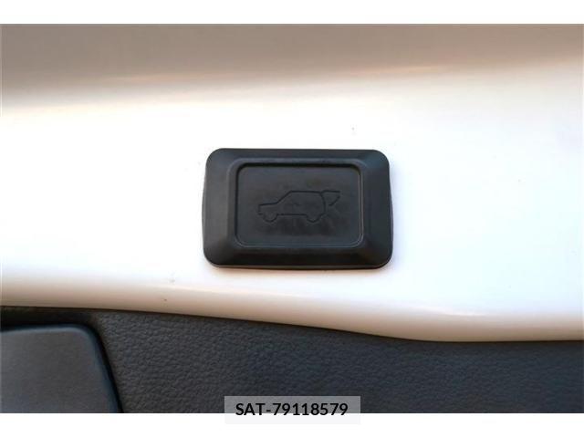 Toyota RAV4 2021-04 7224153-11