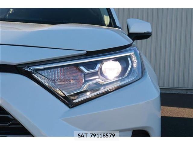 Toyota RAV4 2021-04 7224153-16