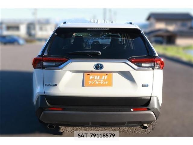 Toyota RAV4 2021-04 7224153-20