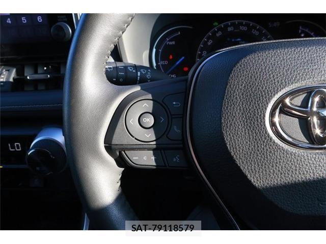 Toyota RAV4 2021-04 7224153-26