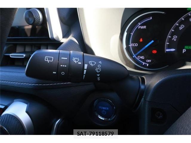 Toyota RAV4 2021-04 7224153-27