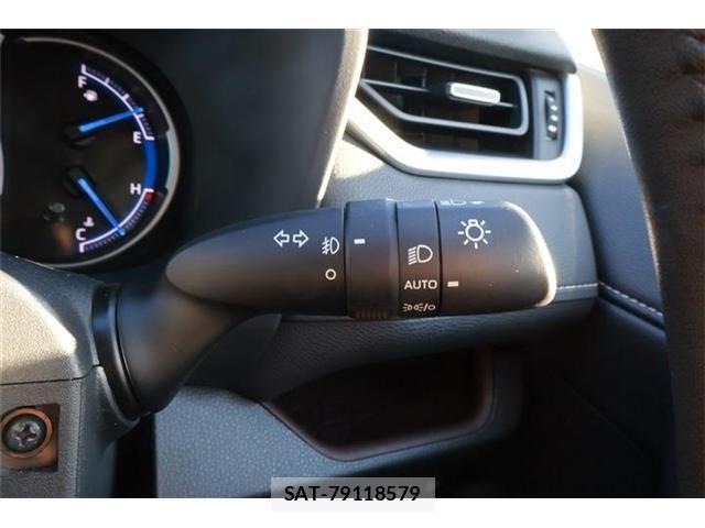 Toyota RAV4 2021-04 7224153-28