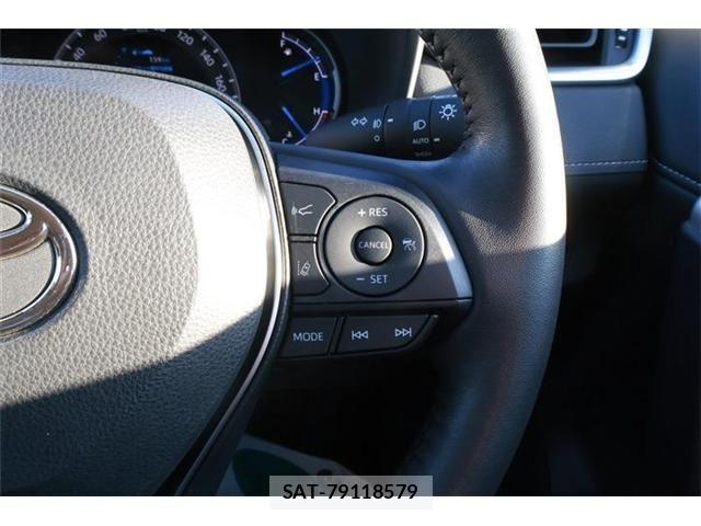 Toyota RAV4 2021-04 7224153-4