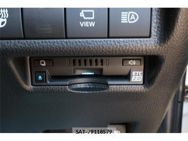 Toyota RAV4 2021-04 7224153-5