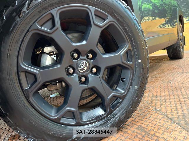 Toyota RAV4 2023-02 7224158-11