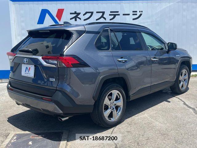 Toyota RAV4 2019-11 7215465-16