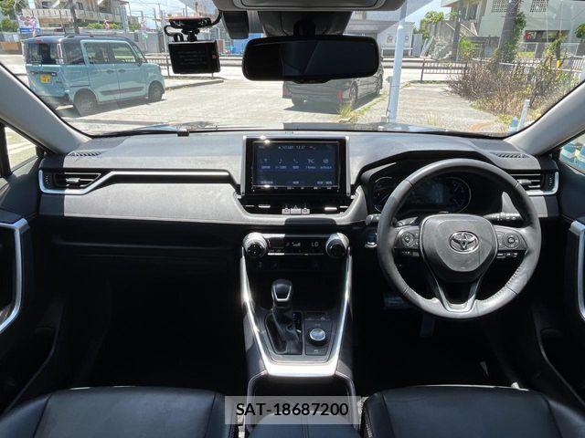 Toyota RAV4 2019-11 7215465-1