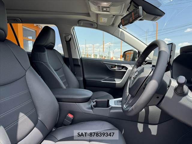 Toyota RAV4 2025-10 7217267-15