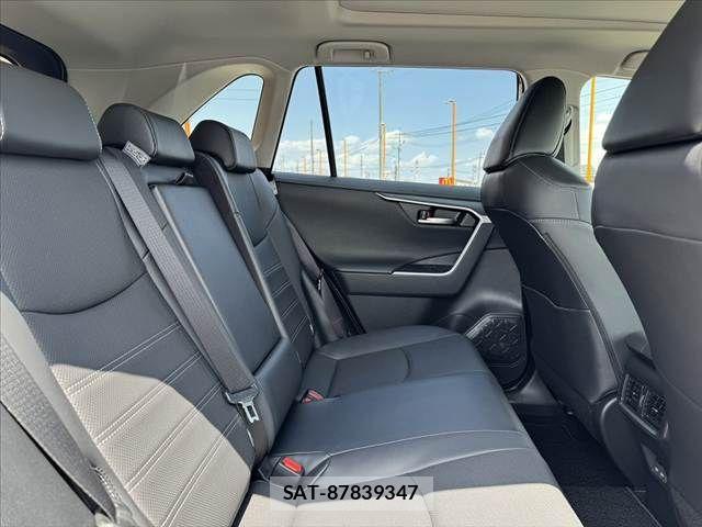 Toyota RAV4 2025-10 7217267-16