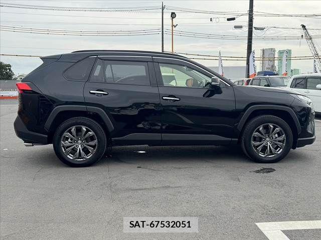 Toyota RAV4 2023-06 7224164-11