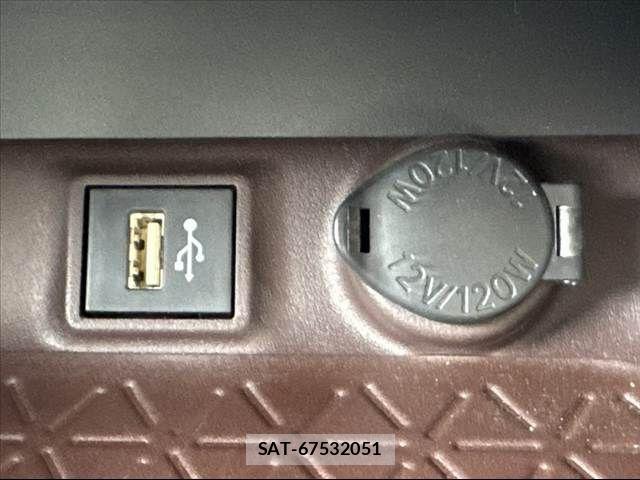 Toyota RAV4 2023-06 7224164-27
