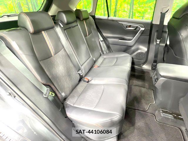 Toyota RAV4 2022-02 7224154-9