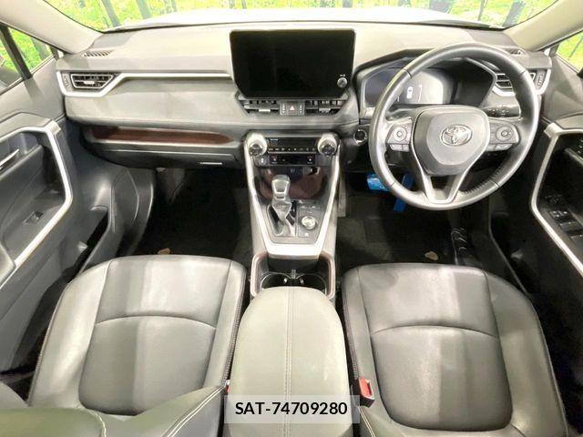 Toyota RAV4 2023-01 7224159-1
