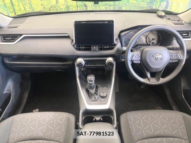 Toyota RAV4 2021-06 7224151-1