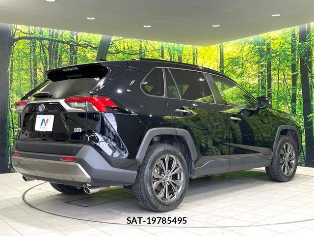 Toyota RAV4 2023-03 7224160-16