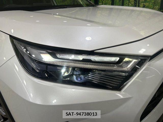 Toyota RAV4 2023-01 7215782-11
