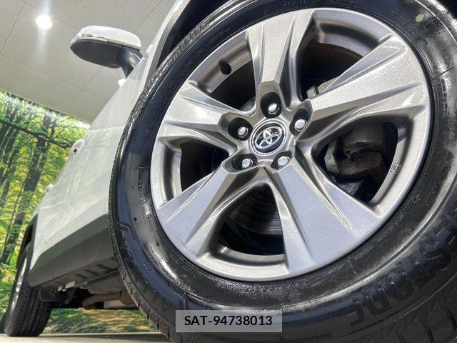 Toyota RAV4 2023-01 7215782-12