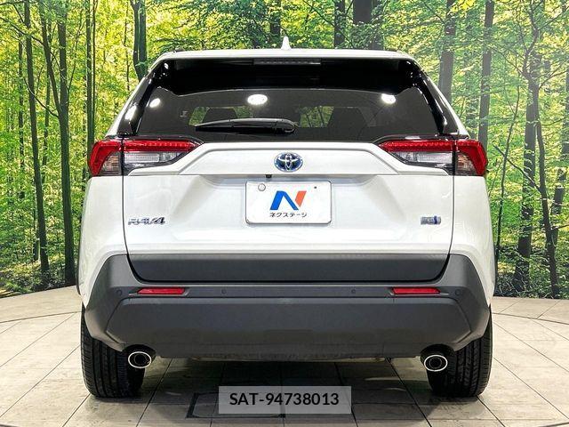 Toyota RAV4 2023-01 7215782-14