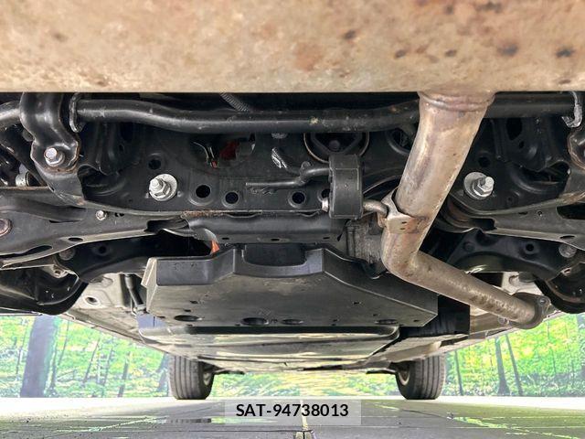 Toyota RAV4 2023-01 7215782-18