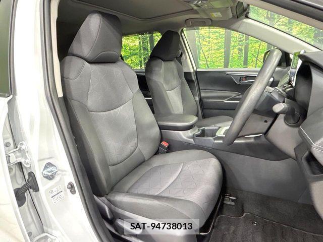 Toyota RAV4 2023-01 7215782-7