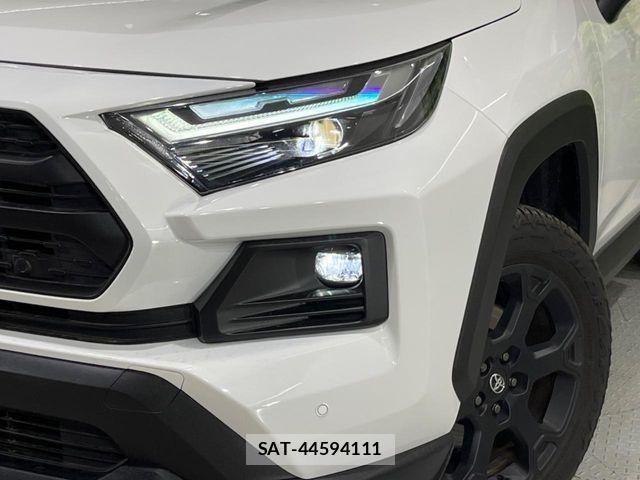 Toyota RAV4 2023-04 7224162-11