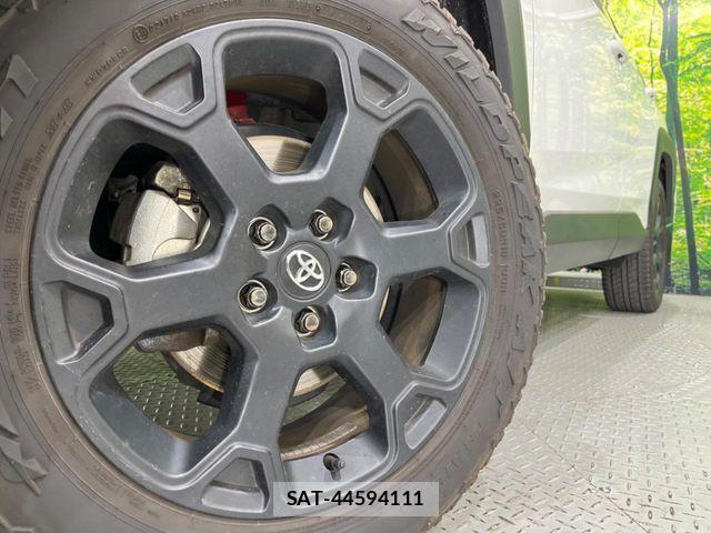 Toyota RAV4 2023-04 7224162-12