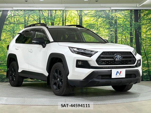 Toyota RAV4 2023-04 7224162-15