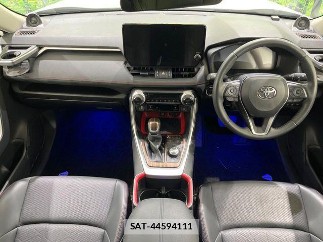 Toyota RAV4 2023-04 7224162-1