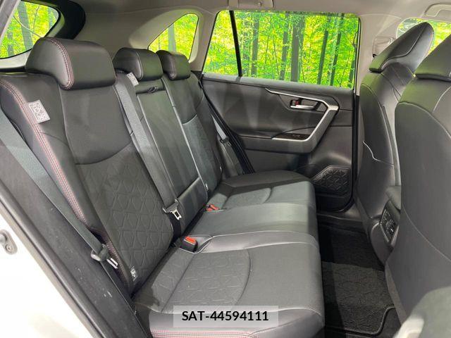 Toyota RAV4 2023-04 7224162-8