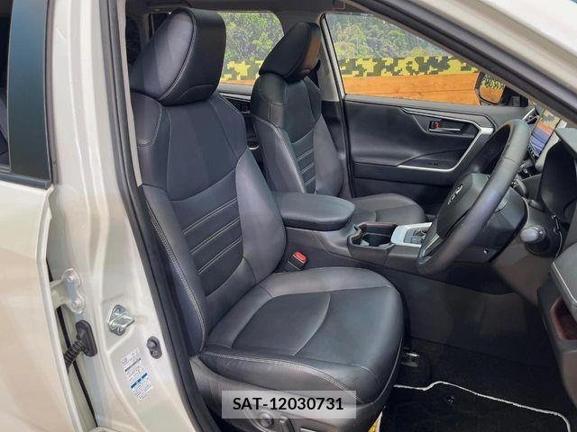 Toyota RAV4 2019-08 7252106-9