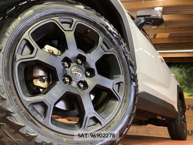 Toyota RAV4 2025-02 7252104-12