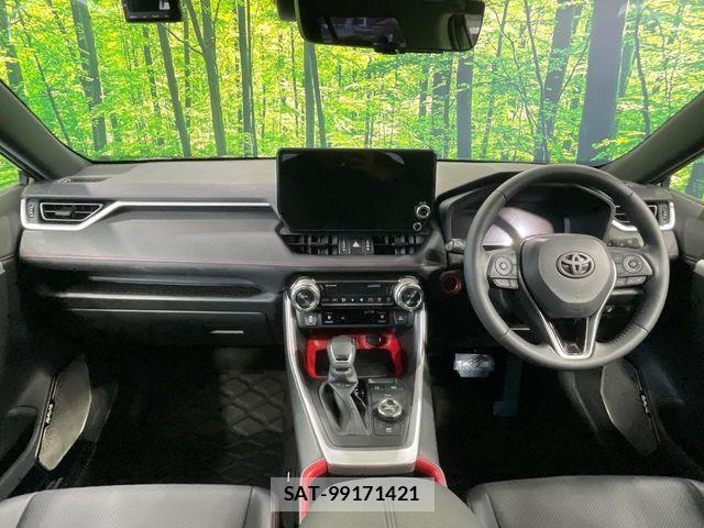 Toyota RAV4 2023-03 7250650-1