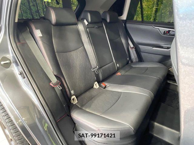 Toyota RAV4 2023-03 7250650-8