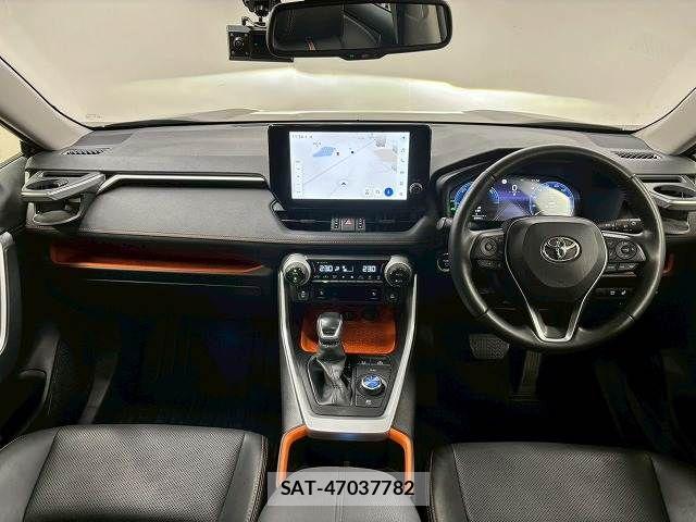 Toyota RAV4 2023-02 7252107-2