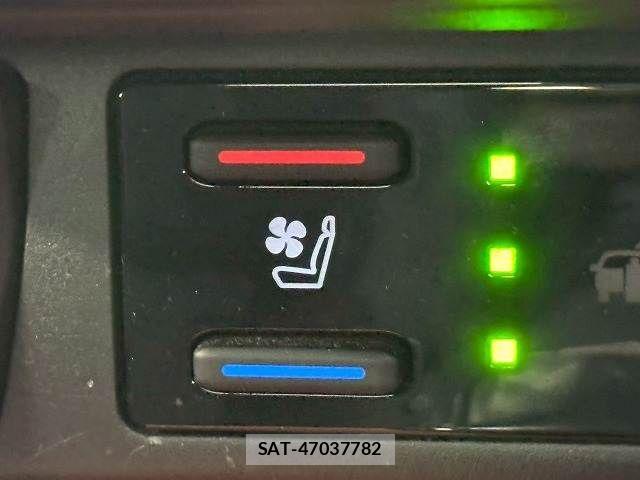 Toyota RAV4 2023-02 7252107-6