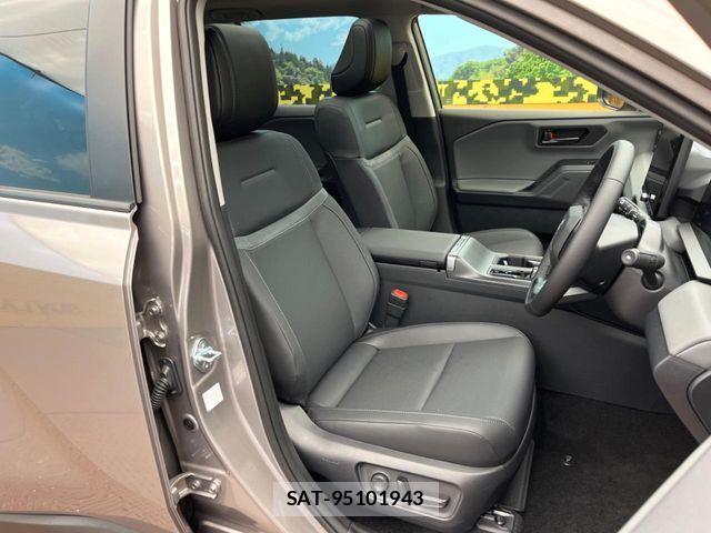 Toyota RAV4 2026-04 7272811-7