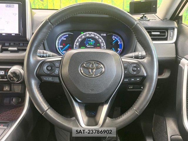 Toyota RAV4 2019-04 7272812-10