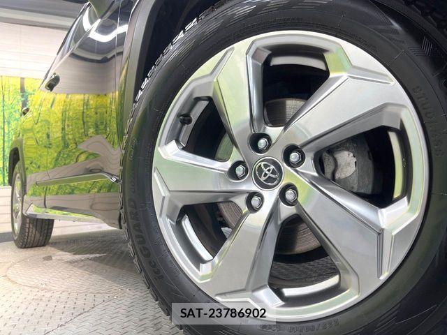 Toyota RAV4 2019-04 7272812-12