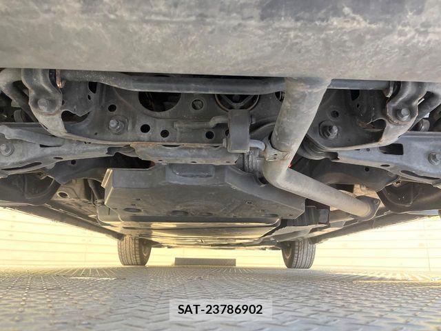 Toyota RAV4 2019-04 7272812-18