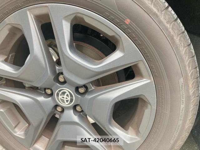 Toyota RAV4 2025-06 7272813-9