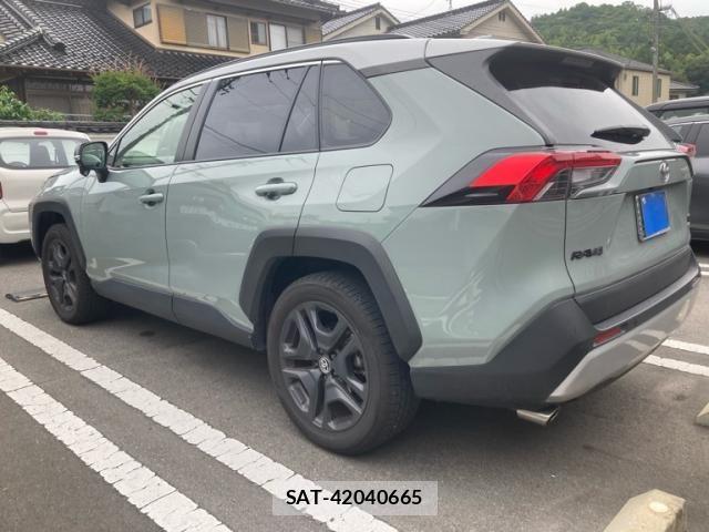 Toyota RAV4 2025-06 7272813-3